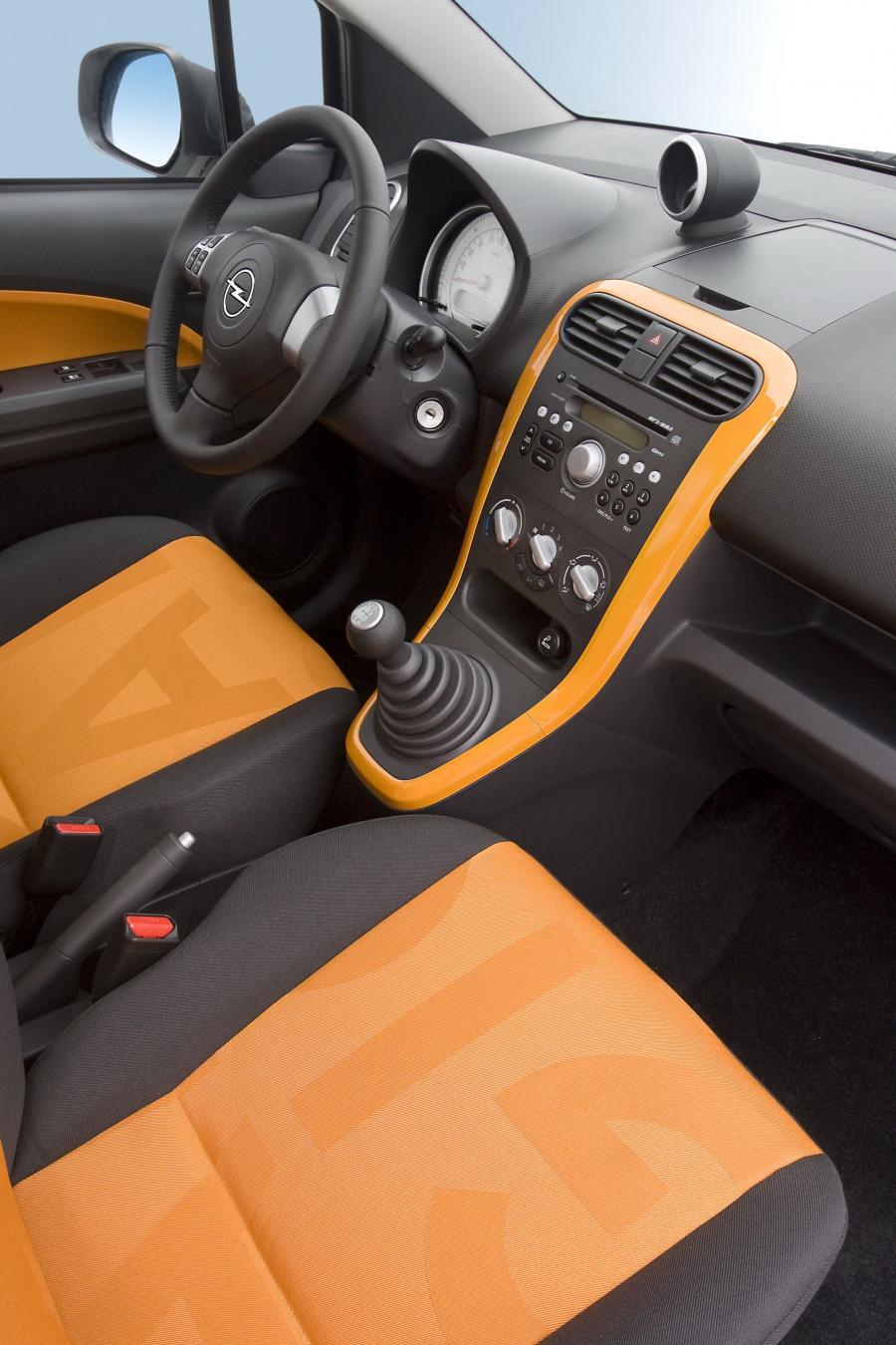  Opel Agila 2008 года  (фото 16 из 107)